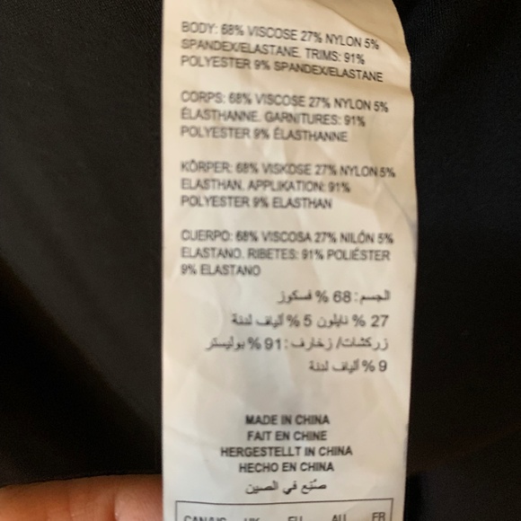 One piece Jumpsuit - Picture 5 of 6